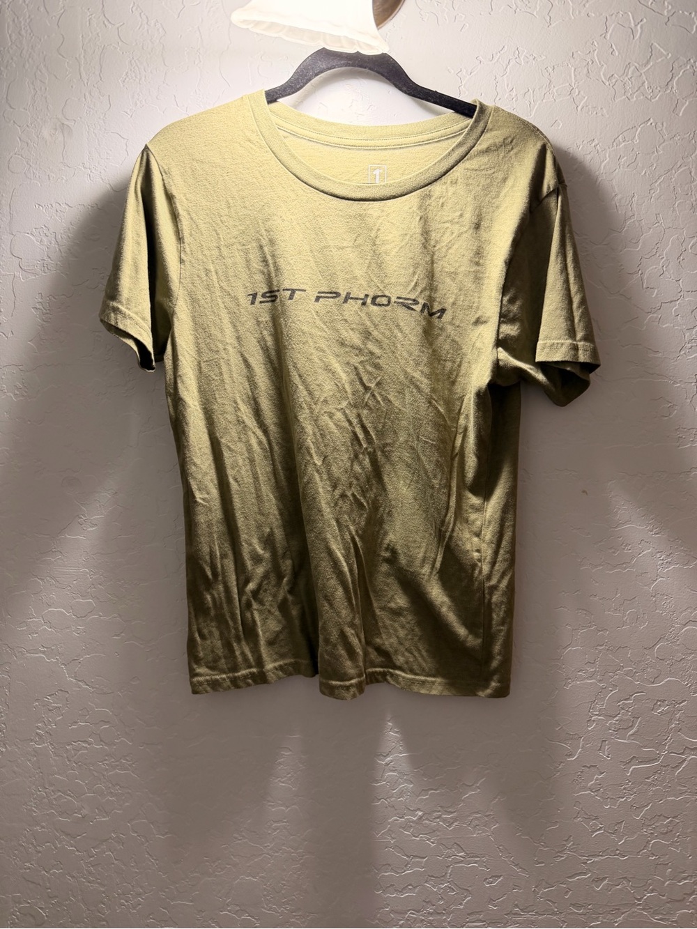 1st Phorm Women's Short Sleeve Tee in Olive Green